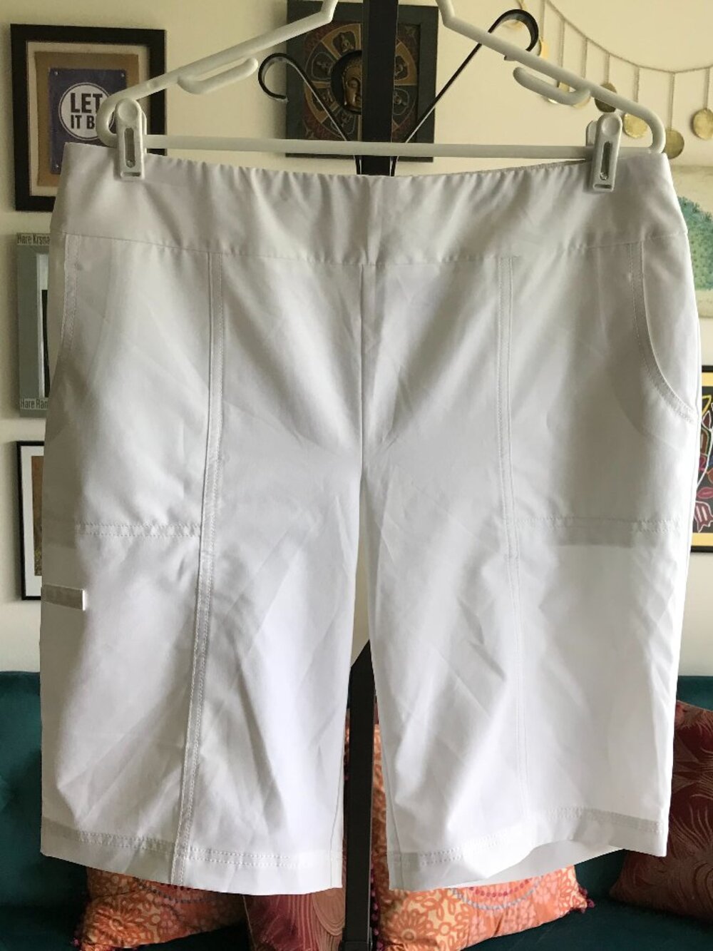 WEEKENDS by Chico's size 2 / L White Stretch Neema Pull-On Bermuda Shorts